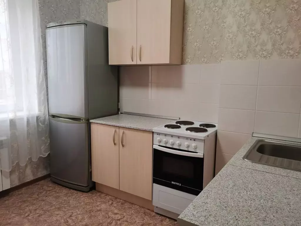 1-к кв. Омская область, Омск Осоавиахимовская ул., 181к1 (40.4 м) - Фото 1