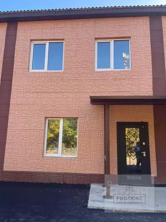 Таунхаус в Челябинская область, Магнитогорск ул. Калмыкова, 33А (156 ... - Фото 1