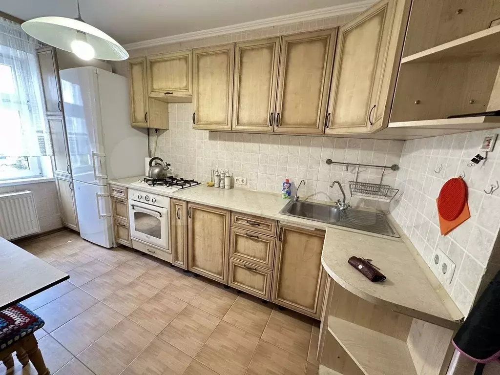 2-к. квартира, 60 м, 4/10 эт. - Фото 1