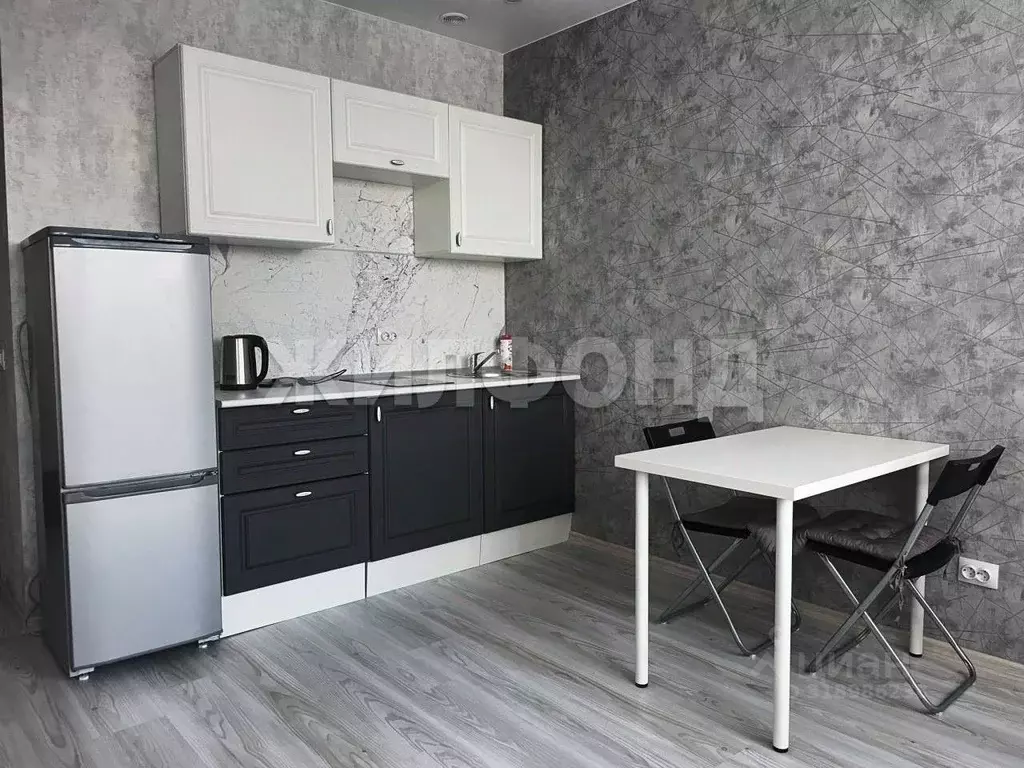 Студия Новосибирская область, Новосибирск Сухарная ул., 107/1 (23.0 м) - Фото 0