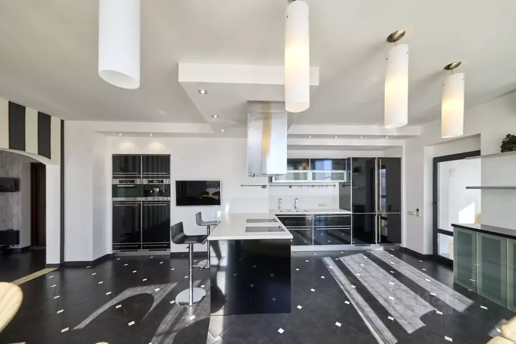 5-к кв. Санкт-Петербург ул. Кораблестроителей, 30 (226.9 м) - Фото 2