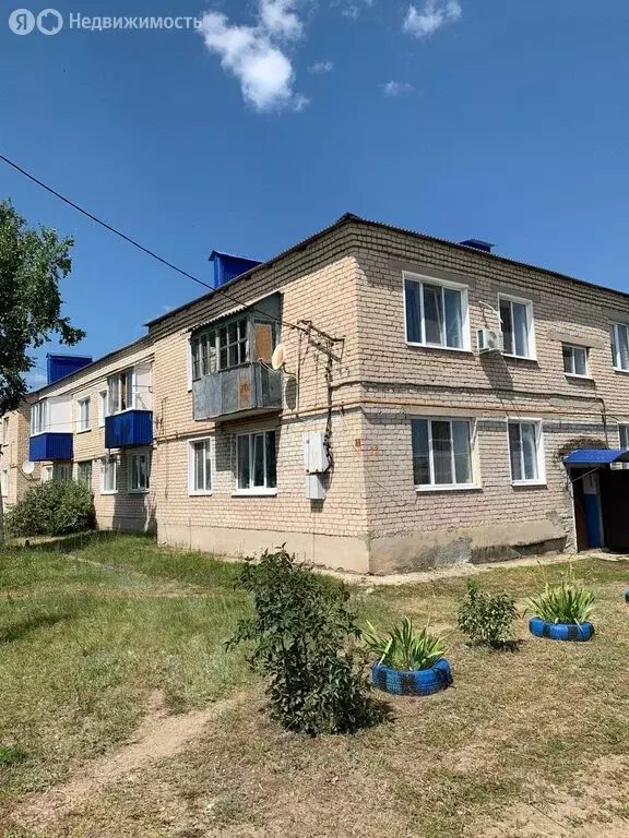3-комнатная квартира: Бичевная, Заводская улица, 1 (63.9 м) - Фото 1