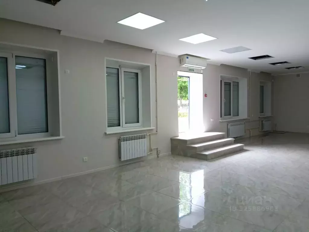 Помещение свободного назначения в Чувашия, Чебоксары просп. Ленина, 59 ... - Фото 1