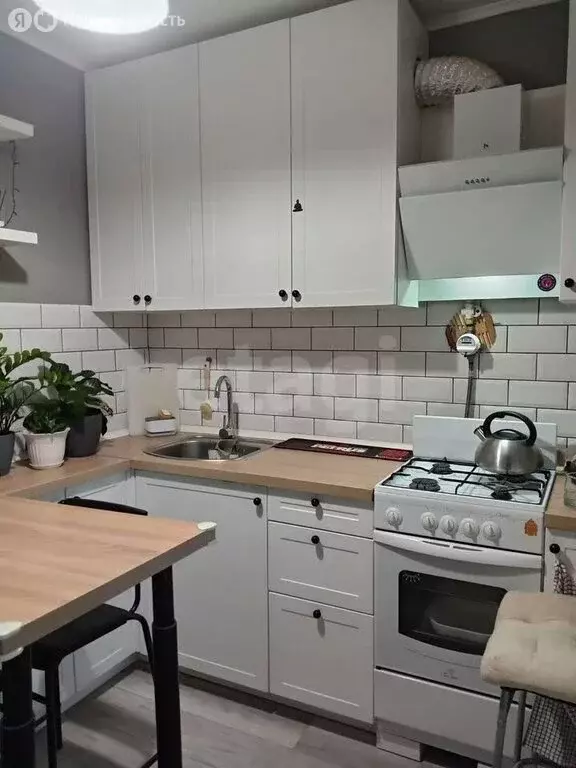 1-комнатная квартира: Тольятти, улица Лизы Чайкиной, 50 (35.8 м) - Фото 1