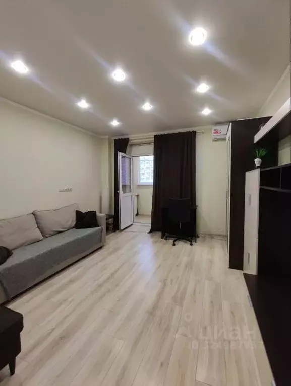 1-к кв. Ростовская область, Ростов-на-Дону пер. Салютина, 2А (24.0 м) - Фото 1