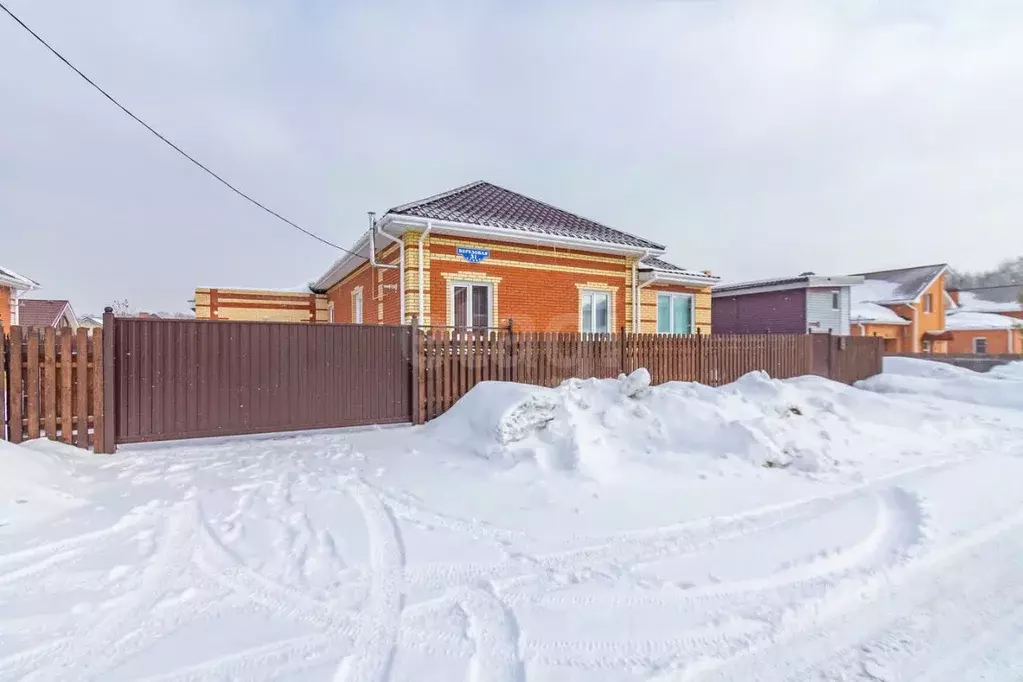 Дом в Омская область, Омский район, с. Пушкино ул. Березовая, 31 (178 ... - Фото 1