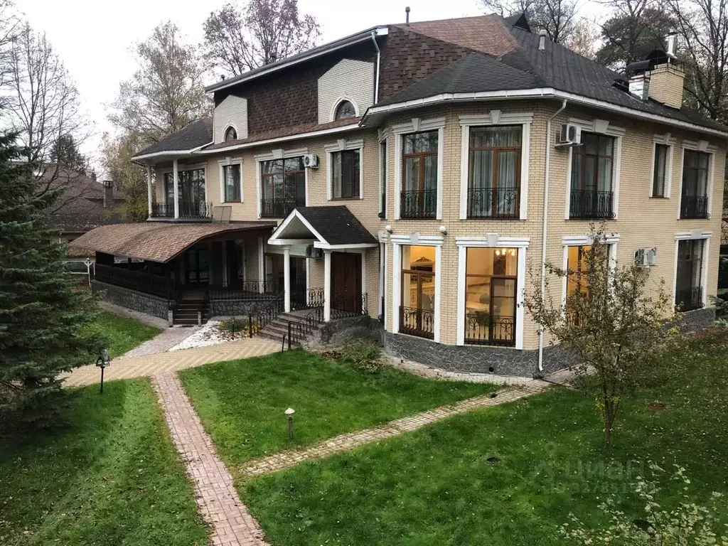 Коттедж в Московская область, Одинцовский городской округ, пос. ... - Фото 1