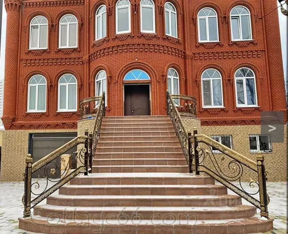 Дом в Свердловская область, Екатеринбург ул. Демьяна Бедного (600 м) - Фото 2