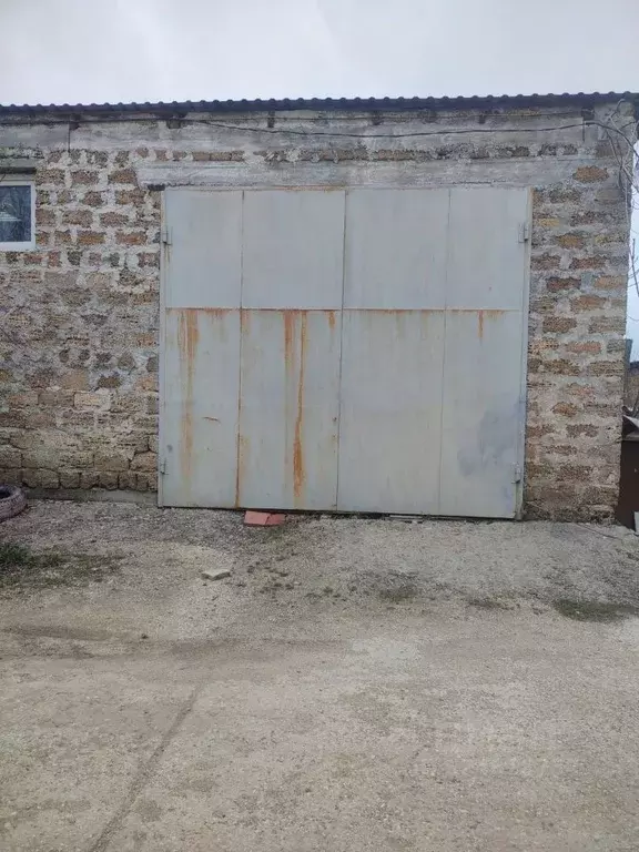 Гараж в Крым, Евпатория ул. Виноградная, 6 (90 м) - Фото 1