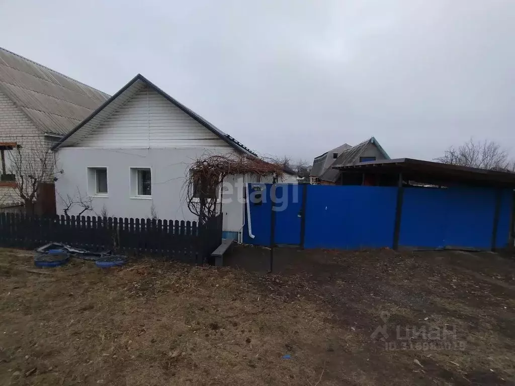 Дом в Белгородская область, Шебекино пл. Горяинова, 5 (50 м) - Фото 0
