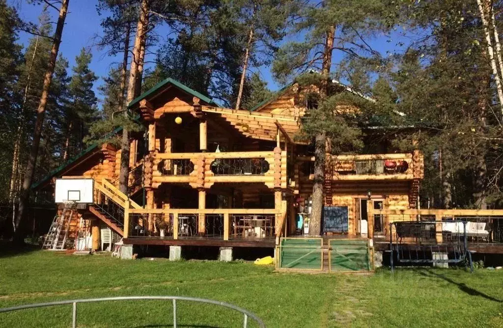 Коттедж в Алтай, Чемальский район, с. Аскат ул. Дементия Шутова, 6 ... - Фото 1