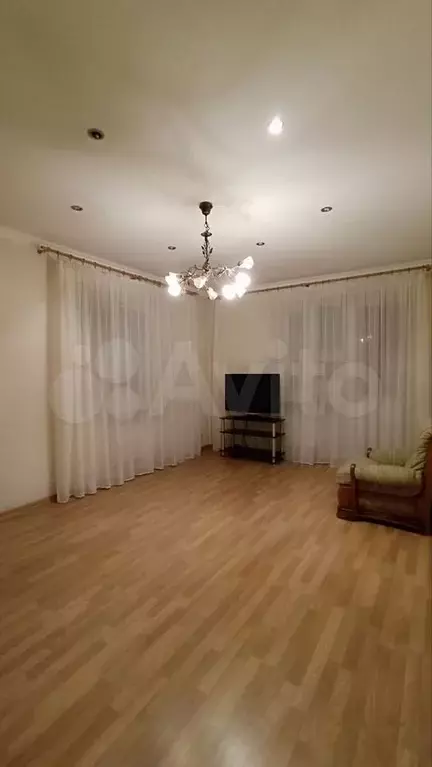 2-к. квартира, 77 м, 3/4 эт. - Фото 0