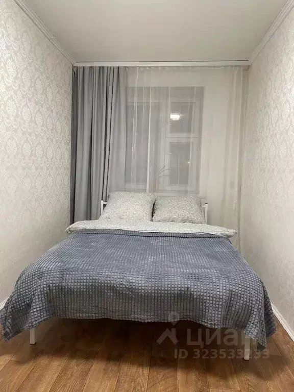 Дом в Омская область, Омск ул. Комнатова, 7 (200 м) - Фото 1