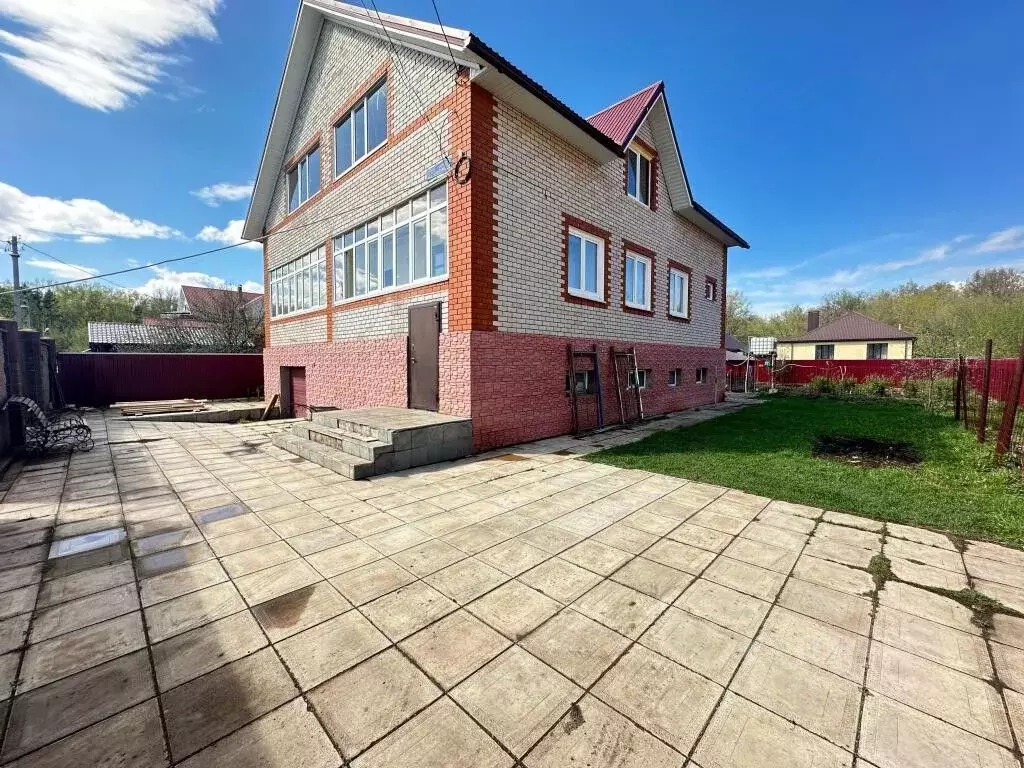 Дом в Башкортостан, Уфа Еленская ул., 13 (220 м) - Фото 0