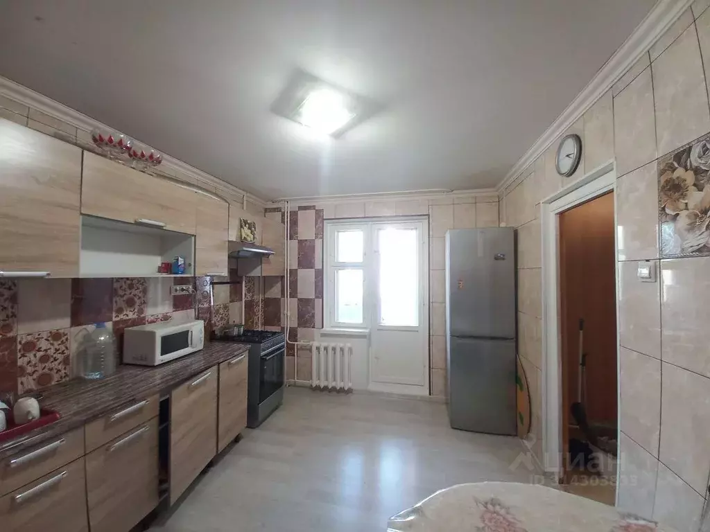 3-к кв. Псковская область, Псков ул. Кузбасской Дивизии, 6 (82.2 м) - Фото 1