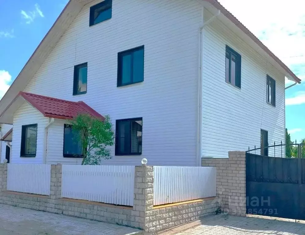 Дом в Псковская область, Печоры Международная ул., 21 (296 м) - Фото 0