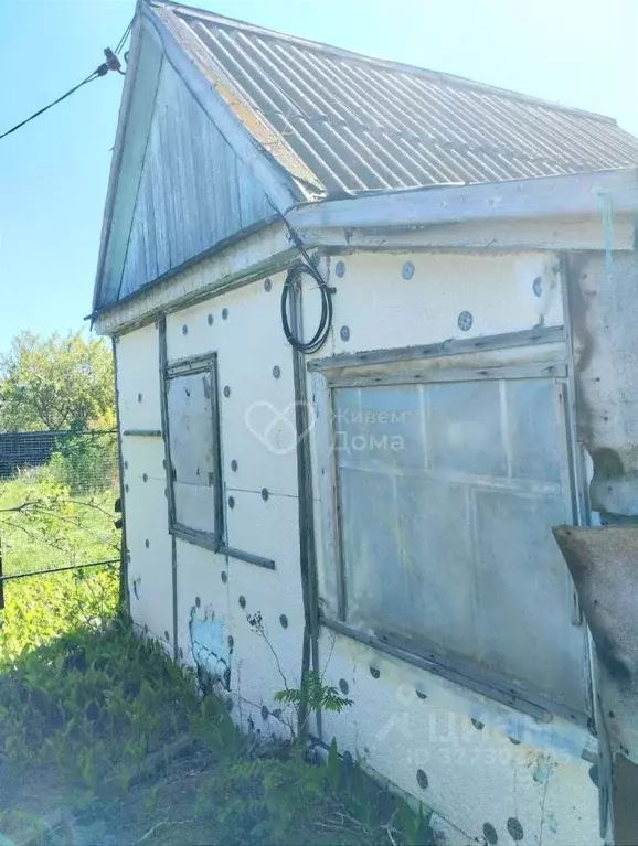 Дом в Волгоградская область, Волжский Радуга СНТ, ул. Тракторная (10 ... - Фото 1
