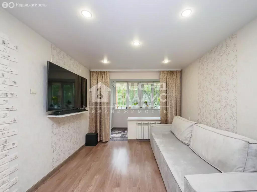 2-комнатная квартира: Омск, улица Лукашевича, 1 (45 м) - Фото 0