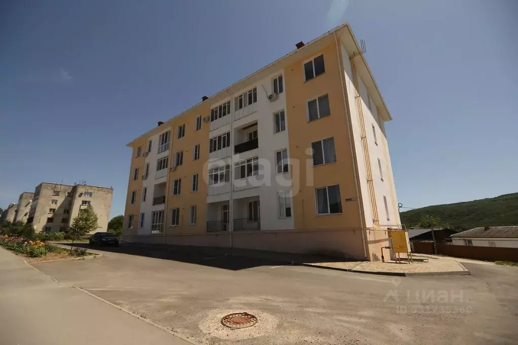 3-к кв. Крым, Бахчисарайский район, с. Долинное ул. Ленина, 22А (74.5 ... - Фото 1