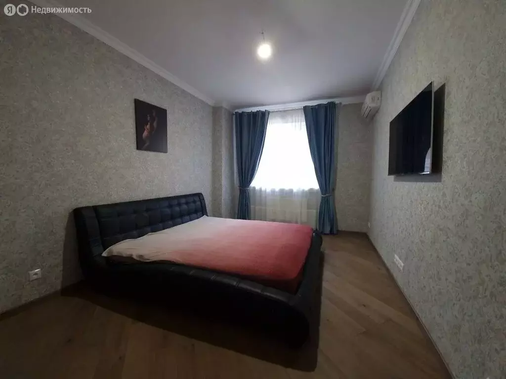 2-комнатная квартира: Краснодар, Ставропольская улица, 207/1 (90 м) - Фото 1