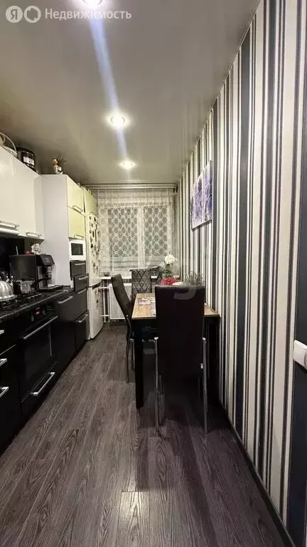 2-комнатная квартира: Ирбит, улица Маршала Жукова, 21 (45.9 м) - Фото 2