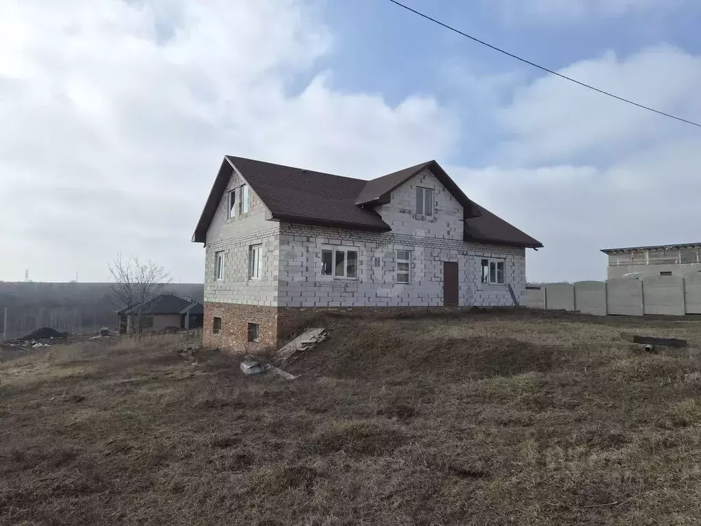 Дом в Белгородская область, Белгород ул. Хотмыжская, 11 (199 м) - Фото 1