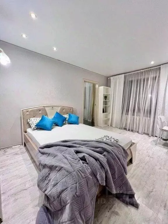 1-к кв. Татарстан, Казань ул. Татарстан, 64 (60.0 м) - Фото 1