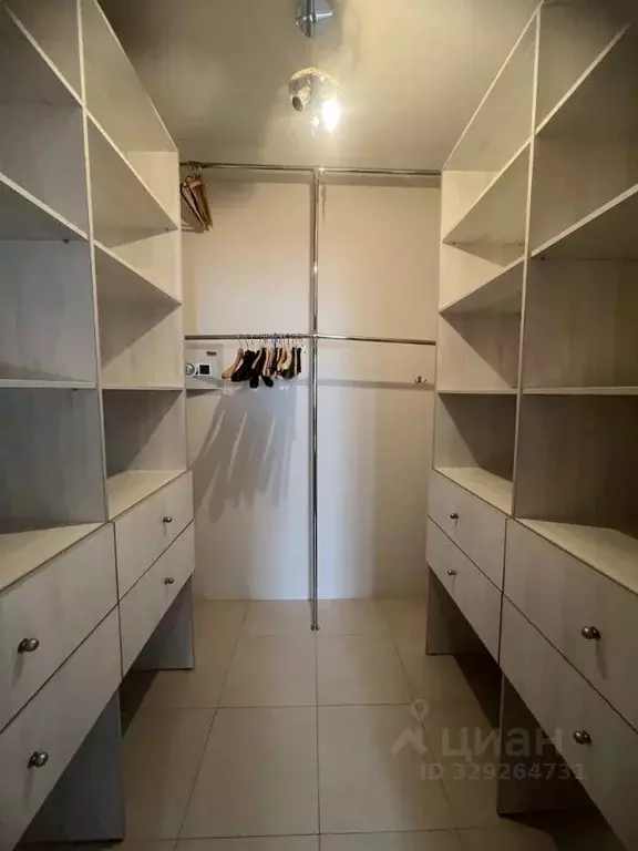 2-к кв. Самарская область, Самара Революционная ул., 3 (77.9 м) - Фото 2