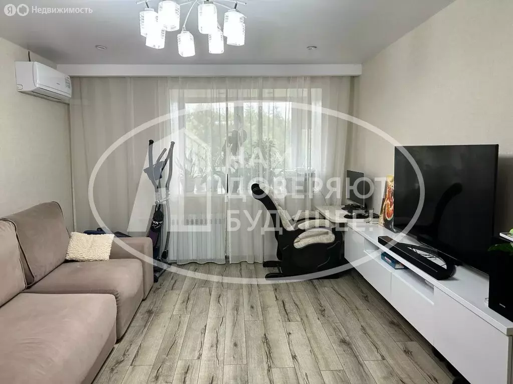 3-комнатная квартира: Чернушка, Парковая улица, 16 (60.4 м) - Фото 1