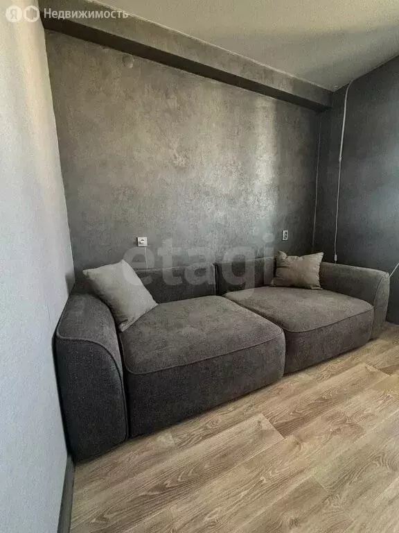 Квартира-студия: Набережные Челны, улица Виктора Полякова, 9В (34 м) - Фото 0