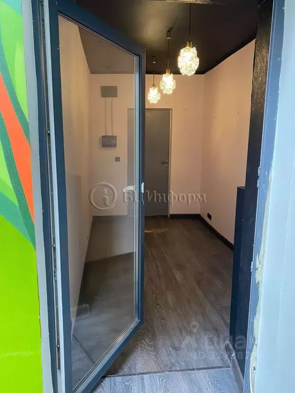 Торговая площадь в Санкт-Петербург Гражданская ул., 13-15 (8 м) - Фото 1