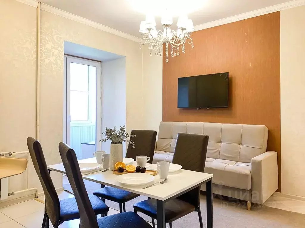 2-к кв. Татарстан, Казань ул. Тихомирнова, 11 (72.0 м) - Фото 1