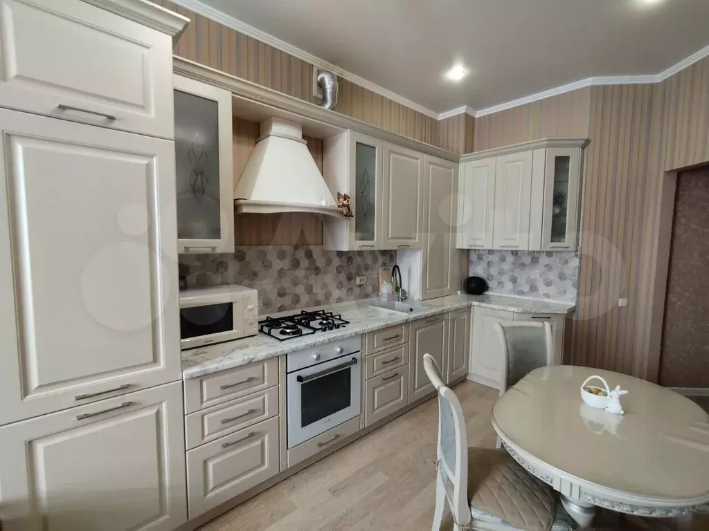 1-к. квартира, 45,5 м, 1/8 эт. - Фото 0