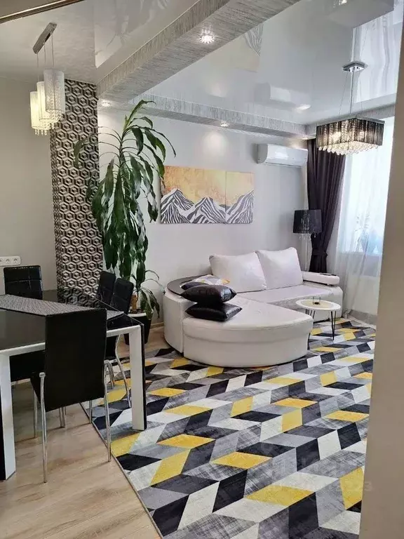 3-к кв. Крым, Симферополь ул. Крылова, 36 (100.0 м) - Фото 1