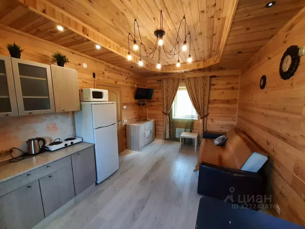 Коттедж в Псковская область, Островский район, Бережанская волость, д. ... - Фото 0