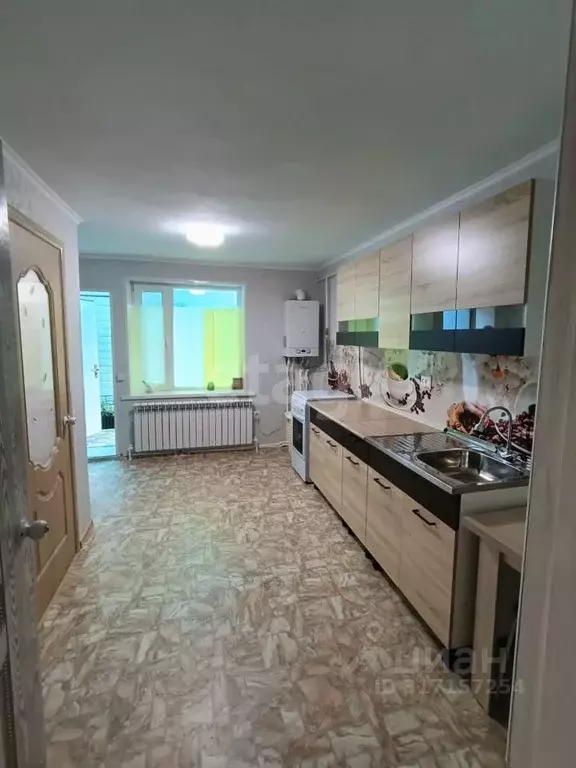 Дом в Краснодарский край, Ейск  (30 м) - Фото 0