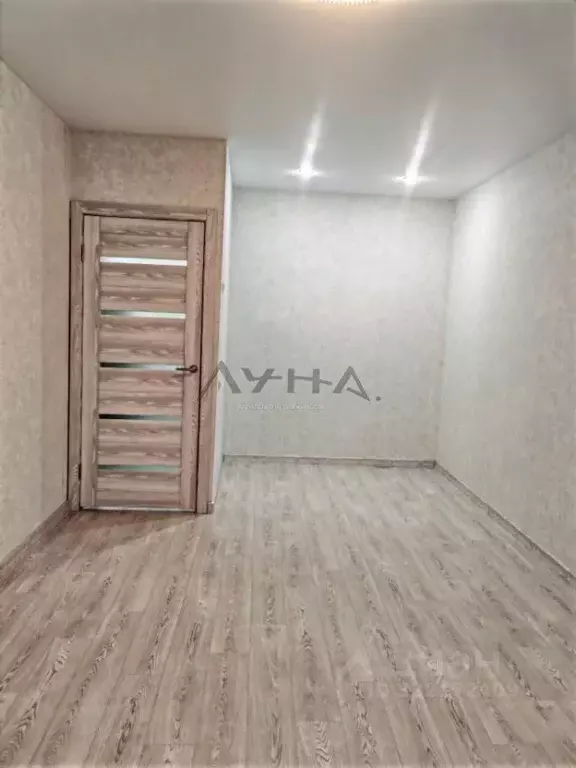 1-к кв. Татарстан, Набережные Челны ул. Шамиля Усманова, 109А (33.0 м) - Фото 1