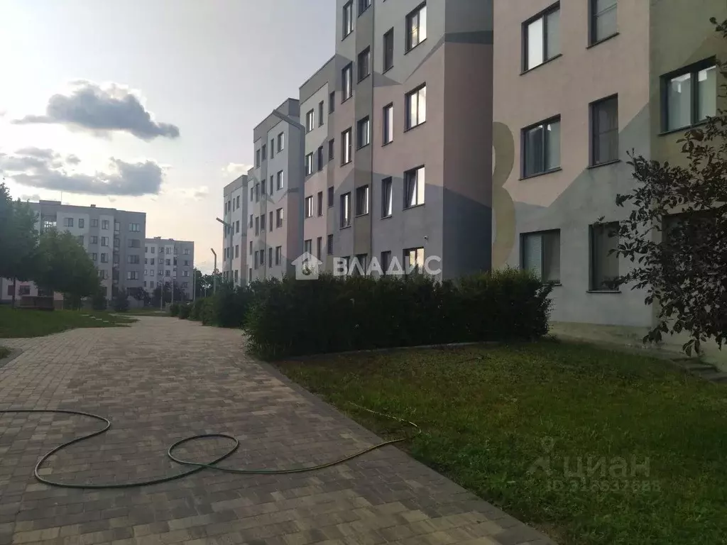 Студия Белгородская область, Белгород ул. Семейная, 23 (27.0 м) - Фото 1