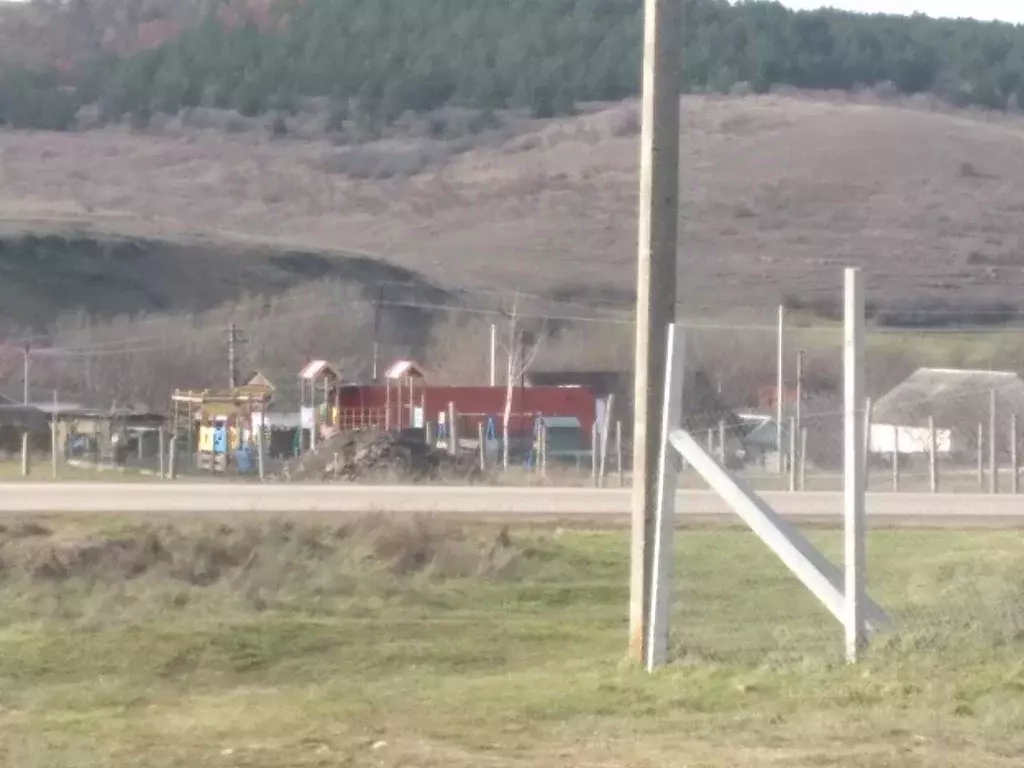 Участок в Крым, Симферопольский район, Пожарское с/пос, с. Демьяновка ... - Фото 1