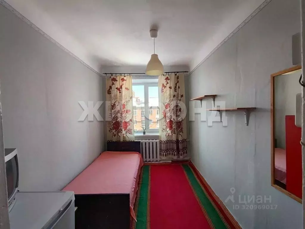 Комната Новосибирская область, Новосибирск ул. Гоголя, 17А (9.5 м) - Фото 1