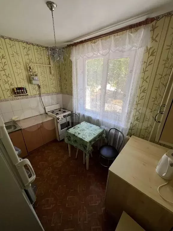 2-к. квартира, 42 м, 1/9 эт. - Фото 1