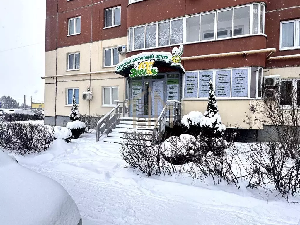 Помещение свободного назначения в Омская область, Омск ул. Завертяева, ... - Фото 1