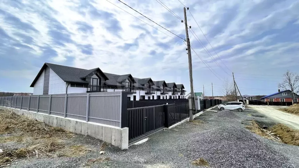 Таунхаус в Сахалинская область, Анивский городской округ, с. Мицулевка ... - Фото 1