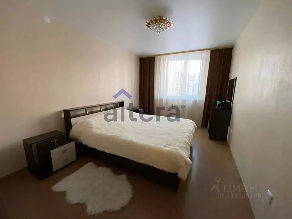 3-к кв. Татарстан, Казань ул. Зилантовская, 18 (81.0 м) - Фото 1