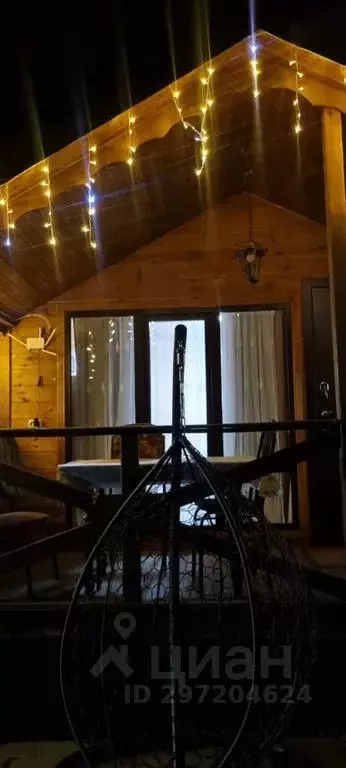 Дом в Карачаево-Черкесия, Зеленчукский район, с. Архыз ул. Курджиева, ... - Фото 1