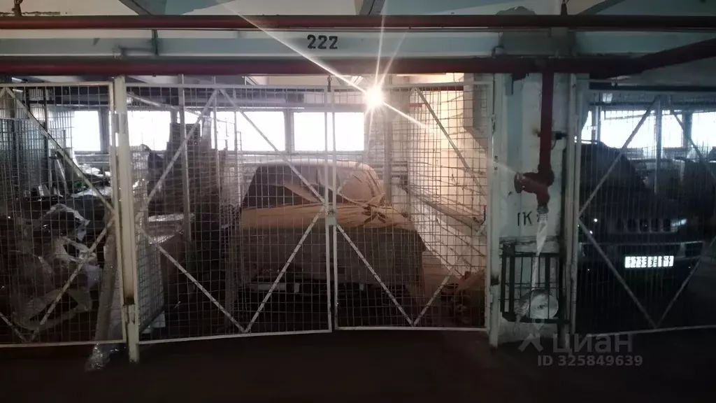 Гараж в Москва 1-й Красногорский проезд, 4С2а (19 м) - Фото 1