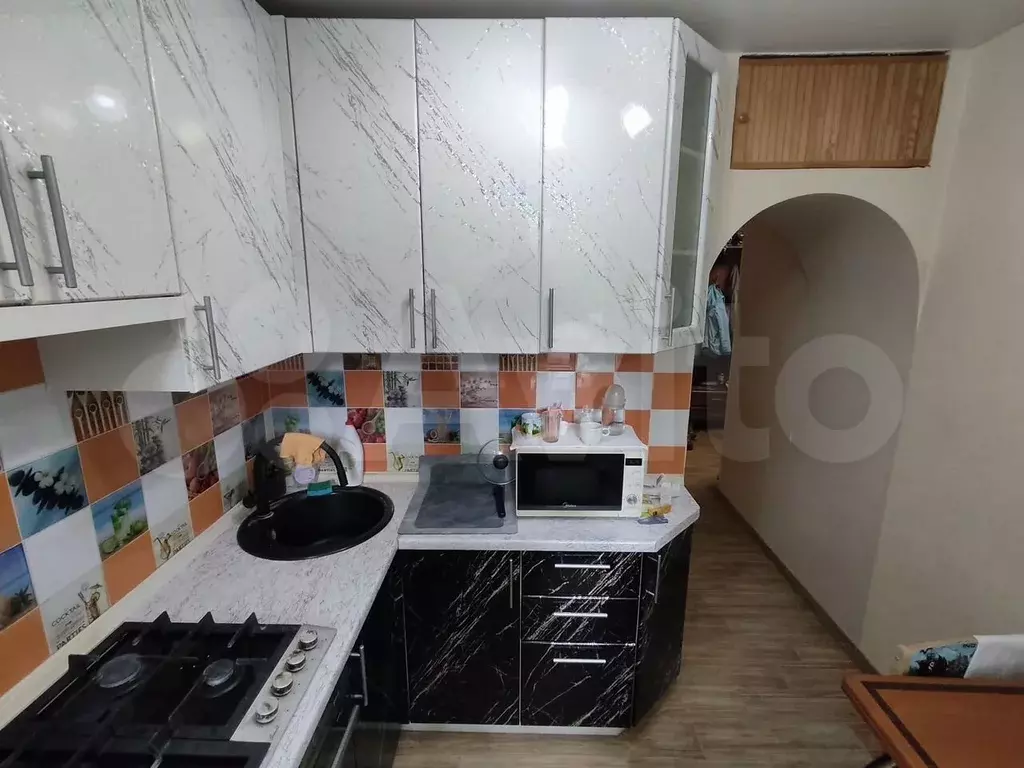 3-к. квартира, 50 м, 1/1 эт. - Фото 1