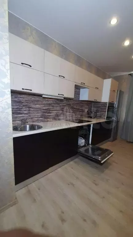 2-к. квартира, 76 м, 8/25 эт. - Фото 1