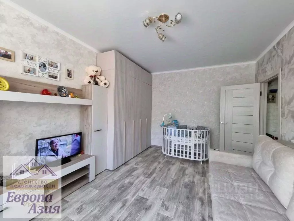 1-к кв. Оренбургская область, Оренбург Манежная ул., 16/2 (33.1 м) - Фото 2