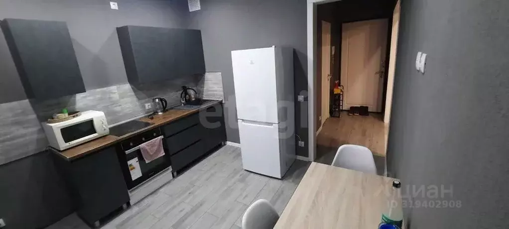 1-к кв. Татарстан, Казань ул. Рашида Нежметдинова, 11к2 (40.0 м) - Фото 0